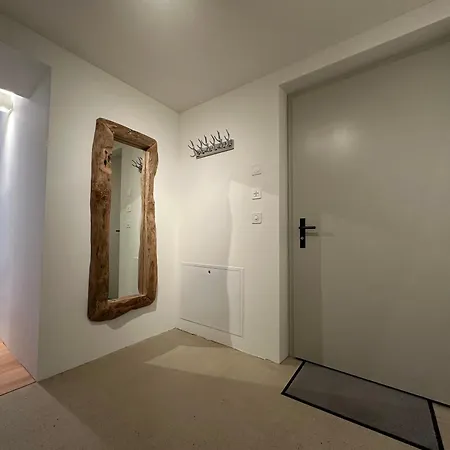 Chesa Unica - Giardin Apartmán *